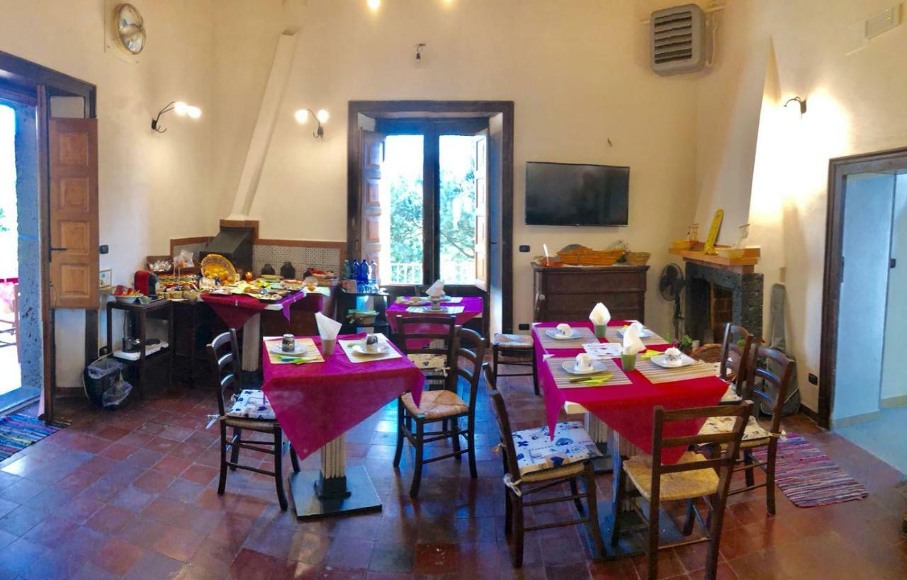 Agriturismo Sole Di Sicilia Рандаццо Екстер'єр фото